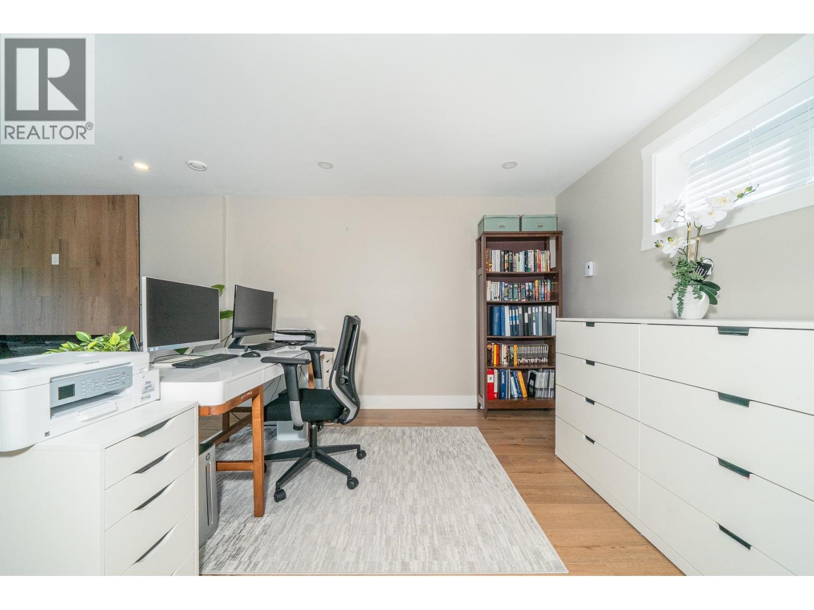 880 JEFFERSON AVENUE — photo 3