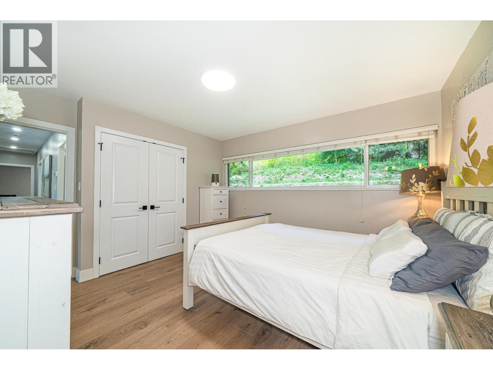880 JEFFERSON AVENUE, West Vancouver