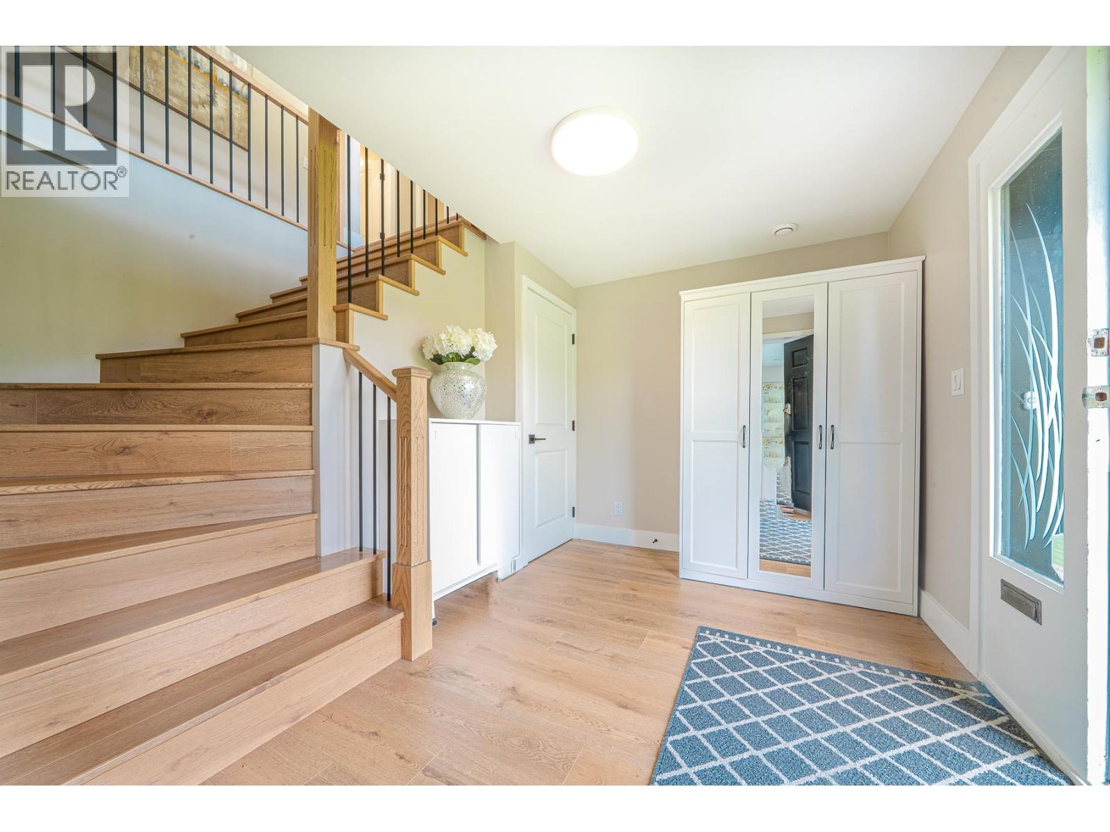 880 JEFFERSON AVENUE — main photo