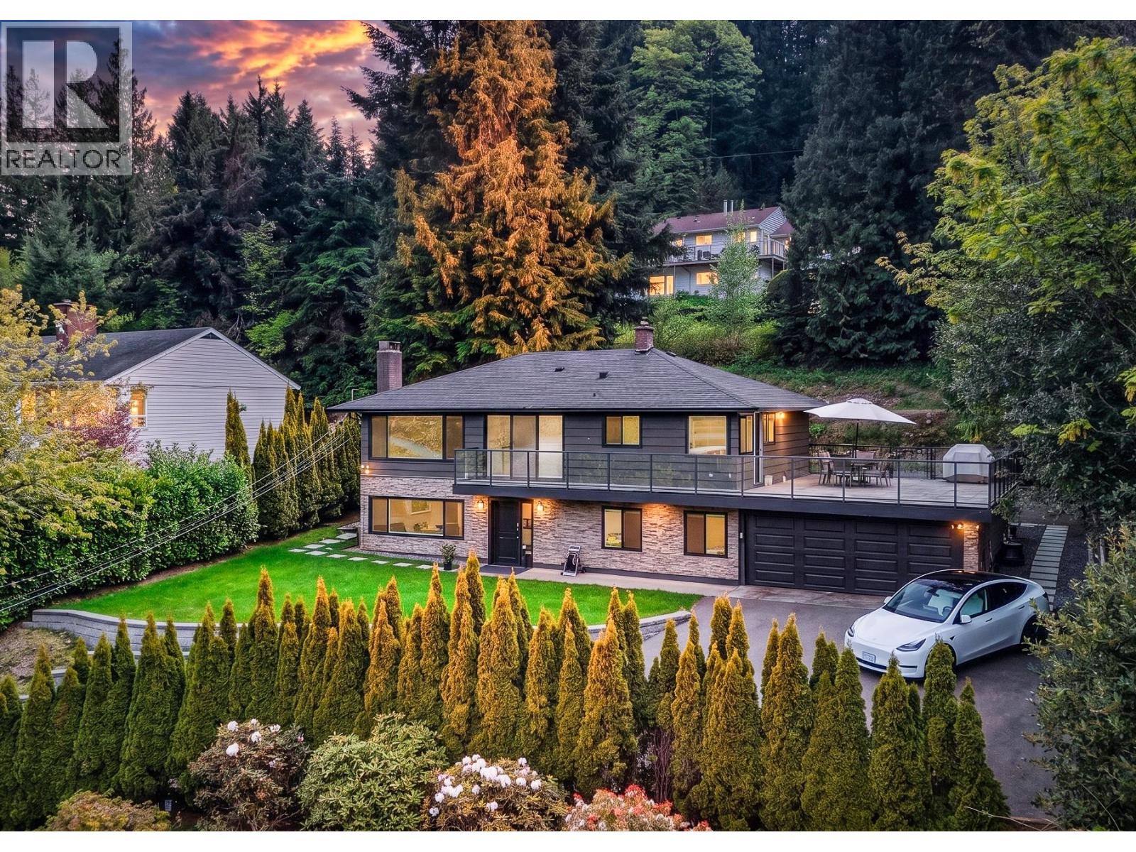 880 JEFFERSON AVENUE, West Vancouver