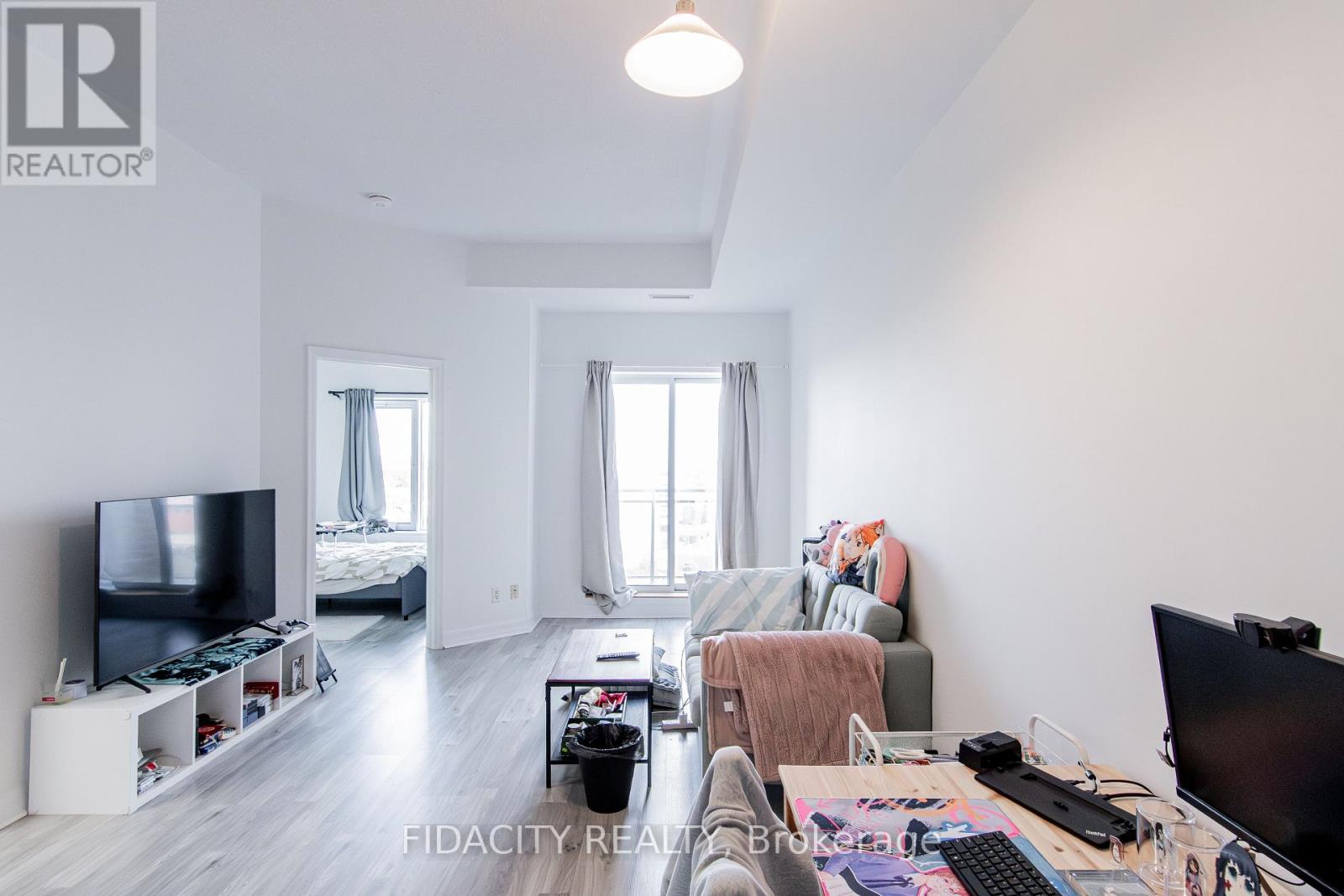 10M - 310 CENTRAL PARK DRIVE