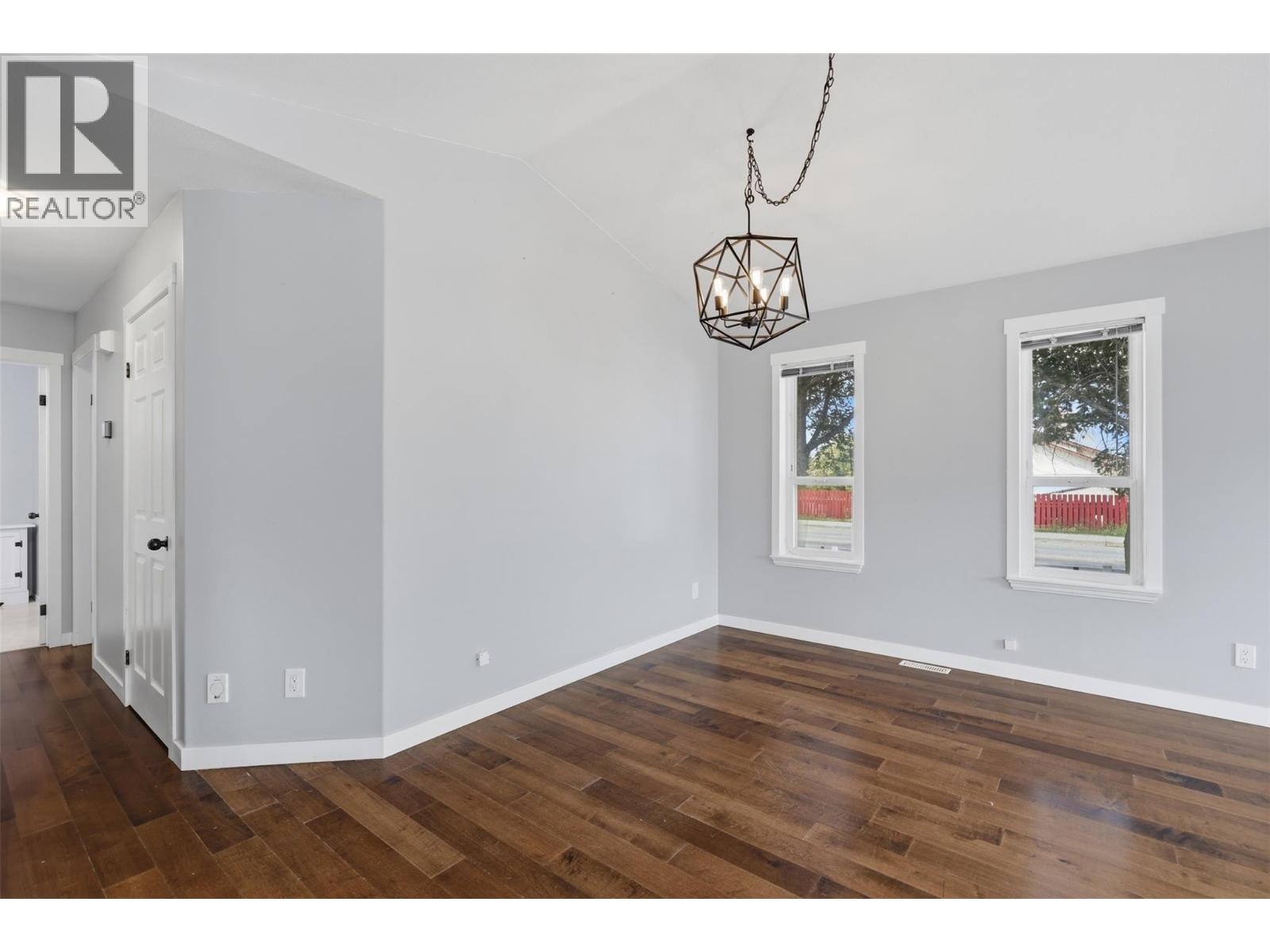 1897 Fleetwood Avenue - 11