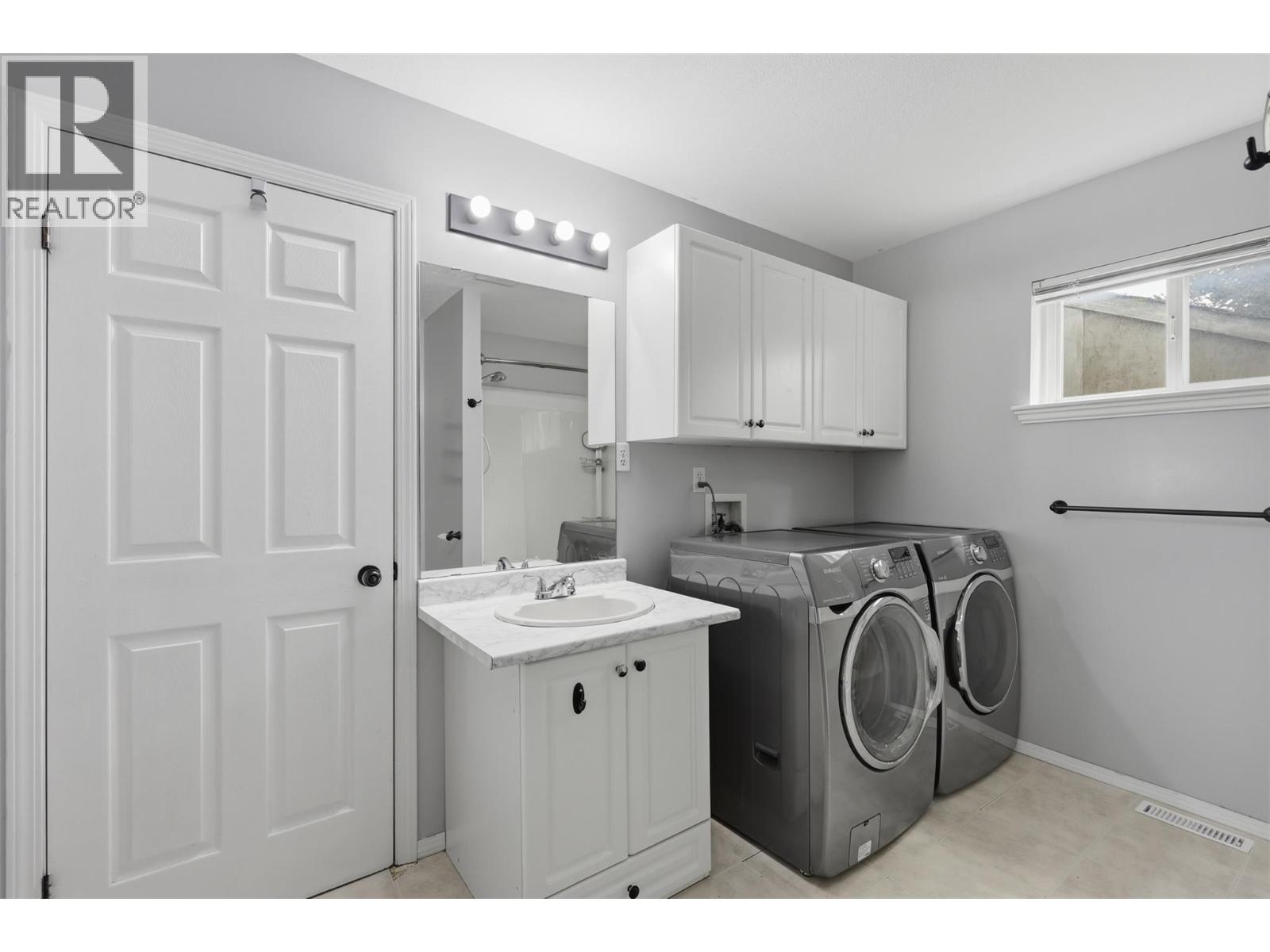 1897 Fleetwood Avenue - 23