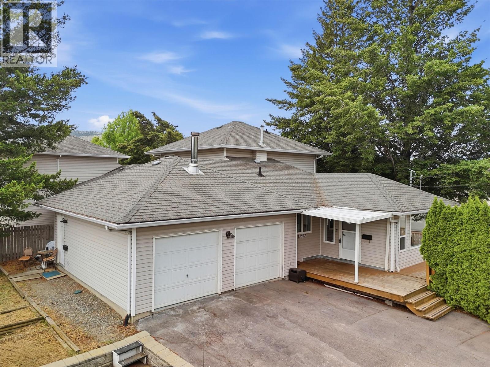 1897 Fleetwood Avenue - 4