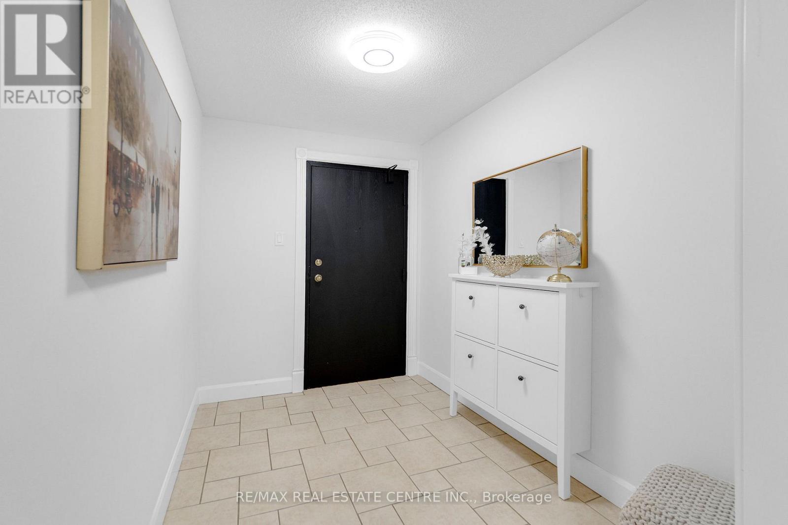 #103 35 GREEN VALLEY DRIVE - 14