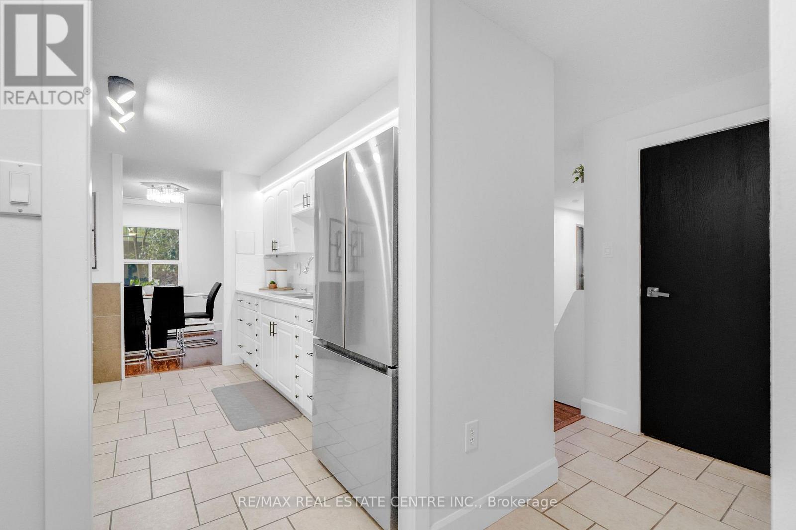 #103 35 GREEN VALLEY DRIVE - 15