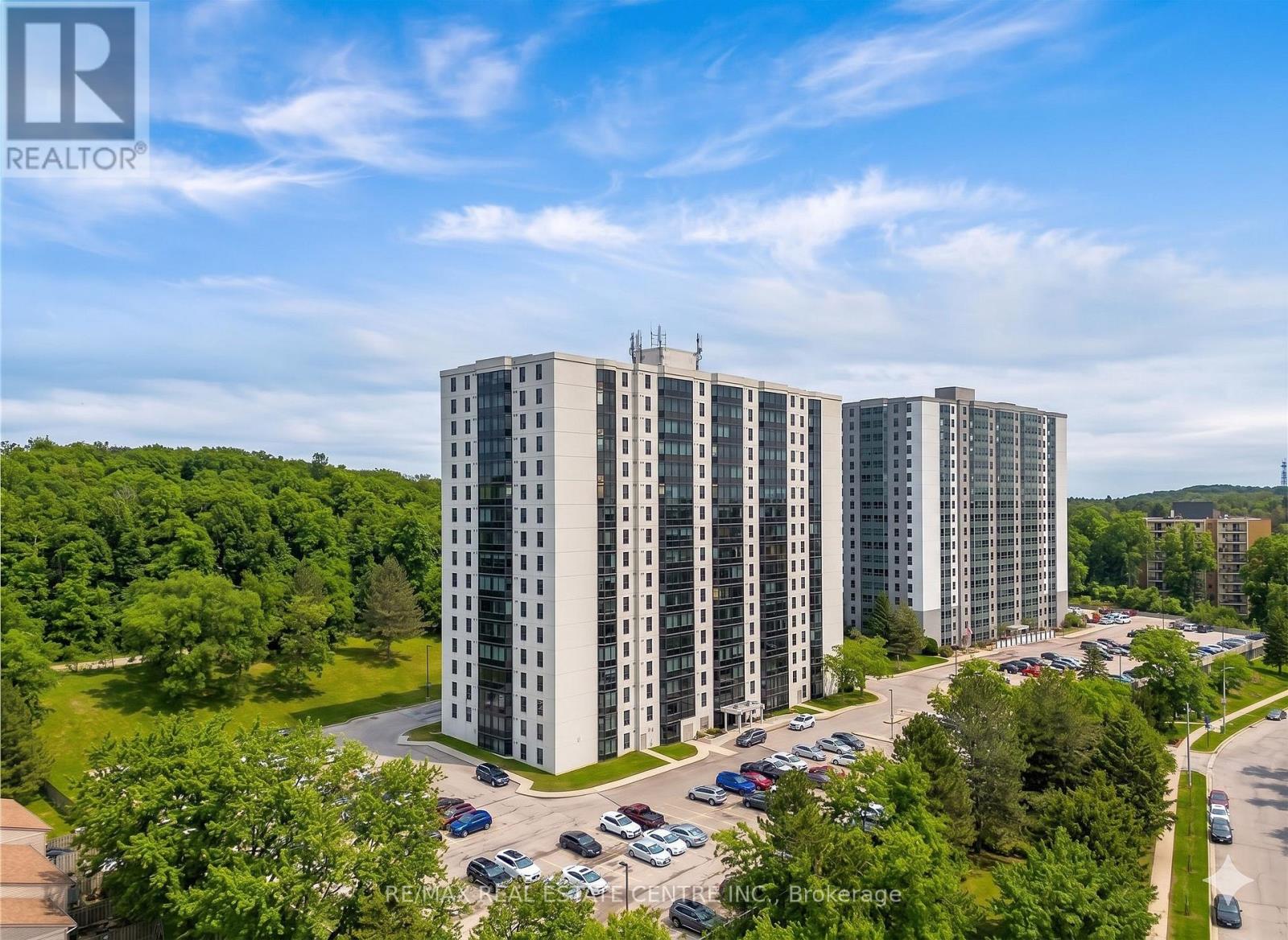 #103 35 GREEN VALLEY DRIVE - 3