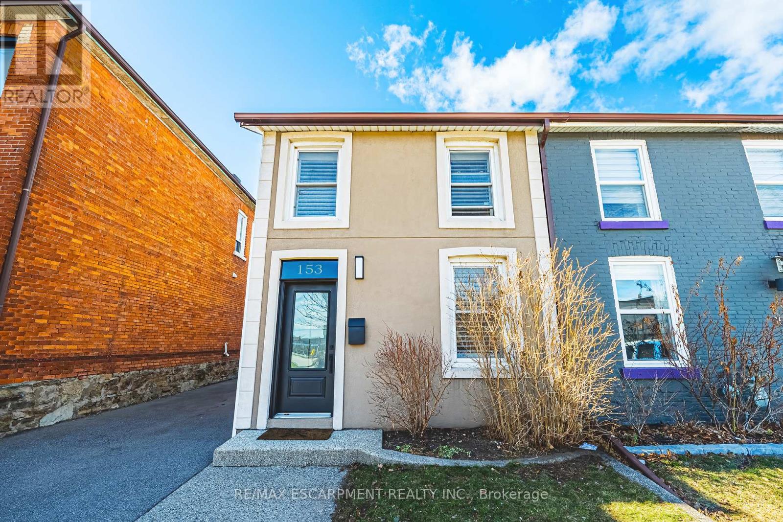 153 ELGIN STREET - 1
