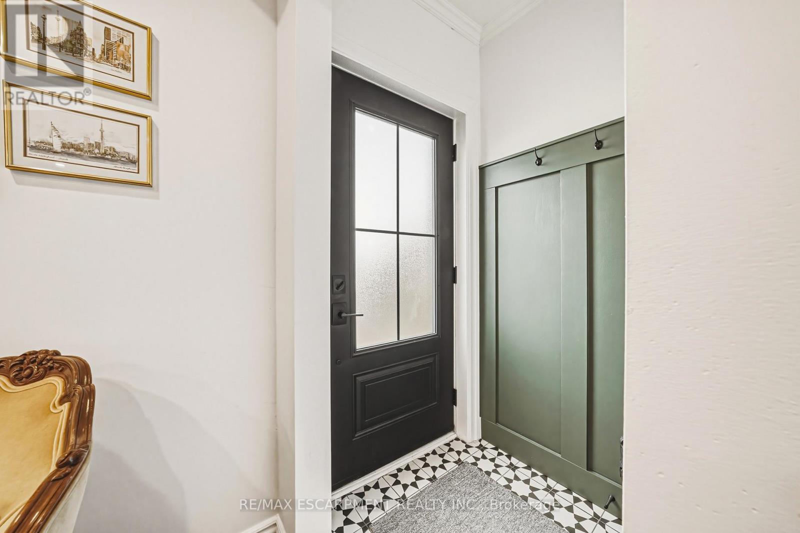 153 ELGIN STREET - 3