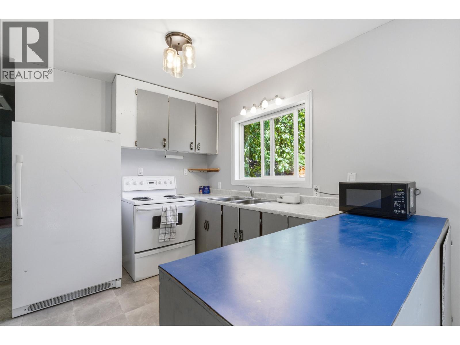1824 DOG CREEK ROAD - 23