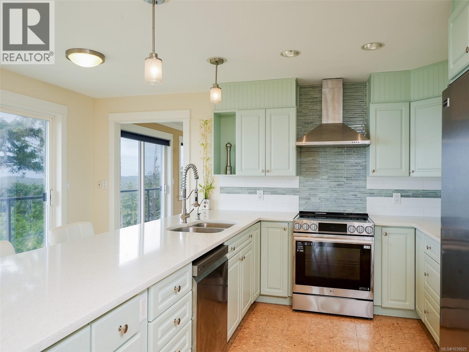 560 Wilderness Pl - 14