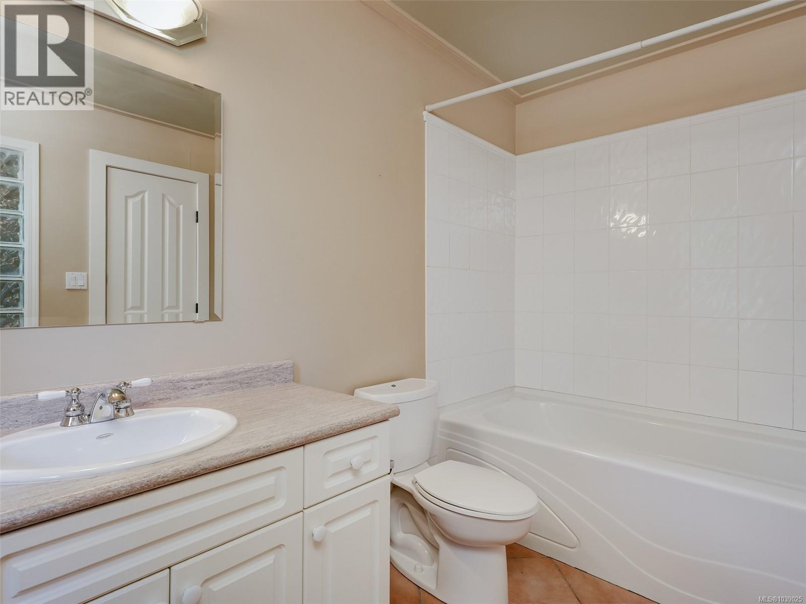 560 Wilderness Pl - 25