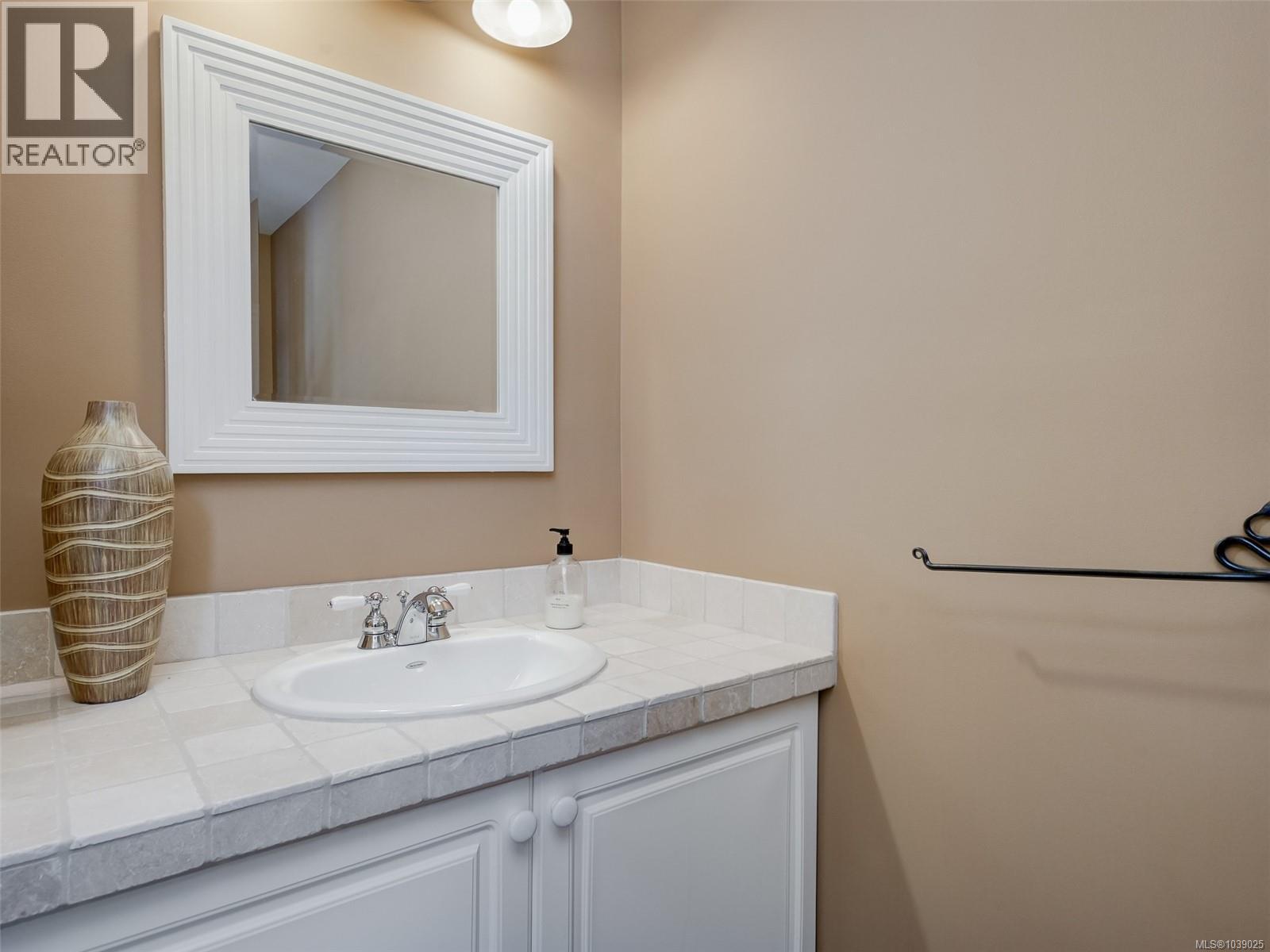 560 Wilderness Pl - 30