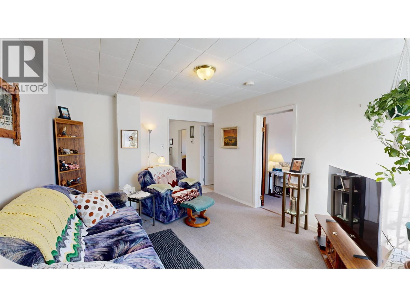 848 SCOTT ROAD - 7