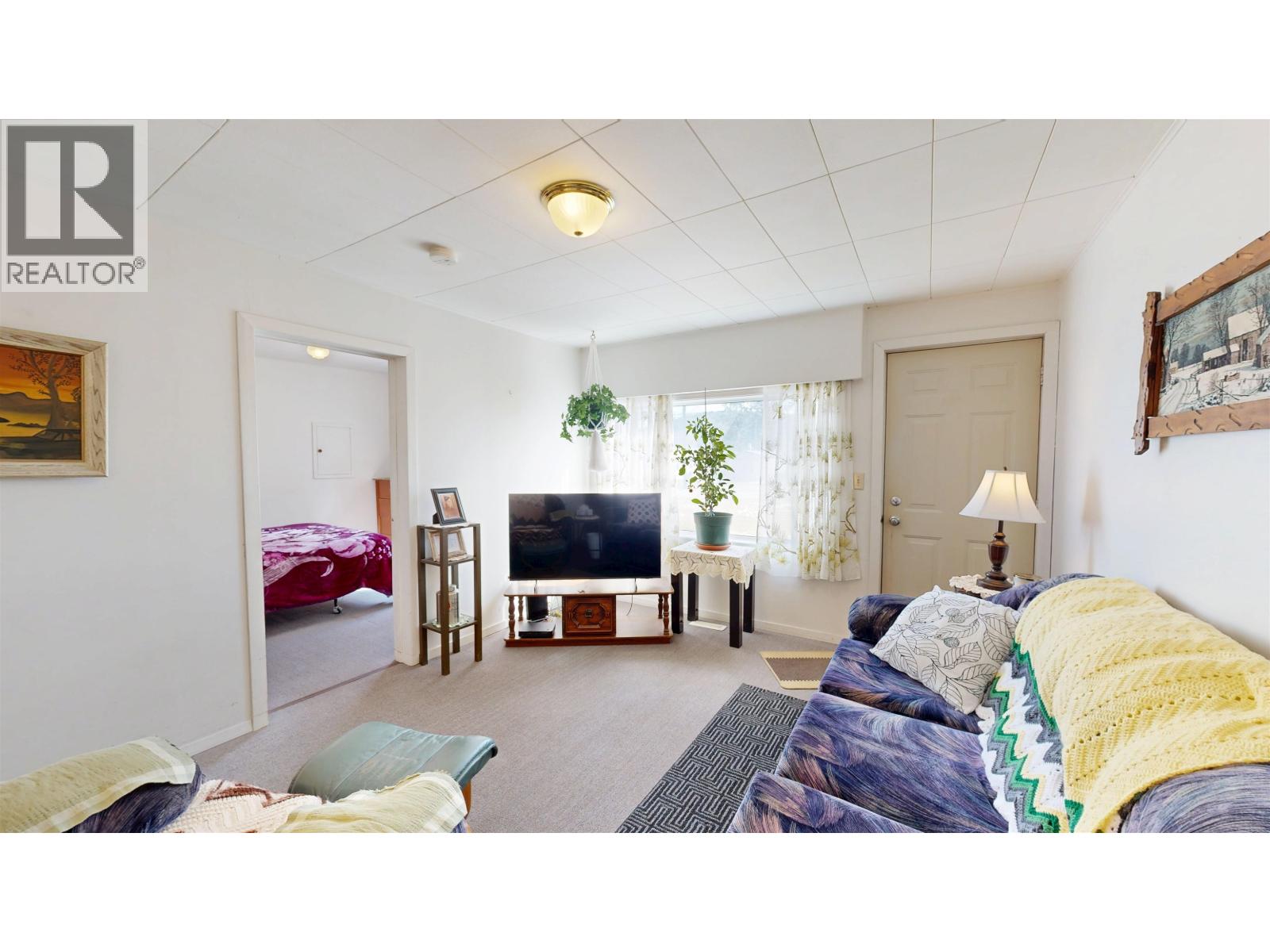 848 SCOTT ROAD - 8