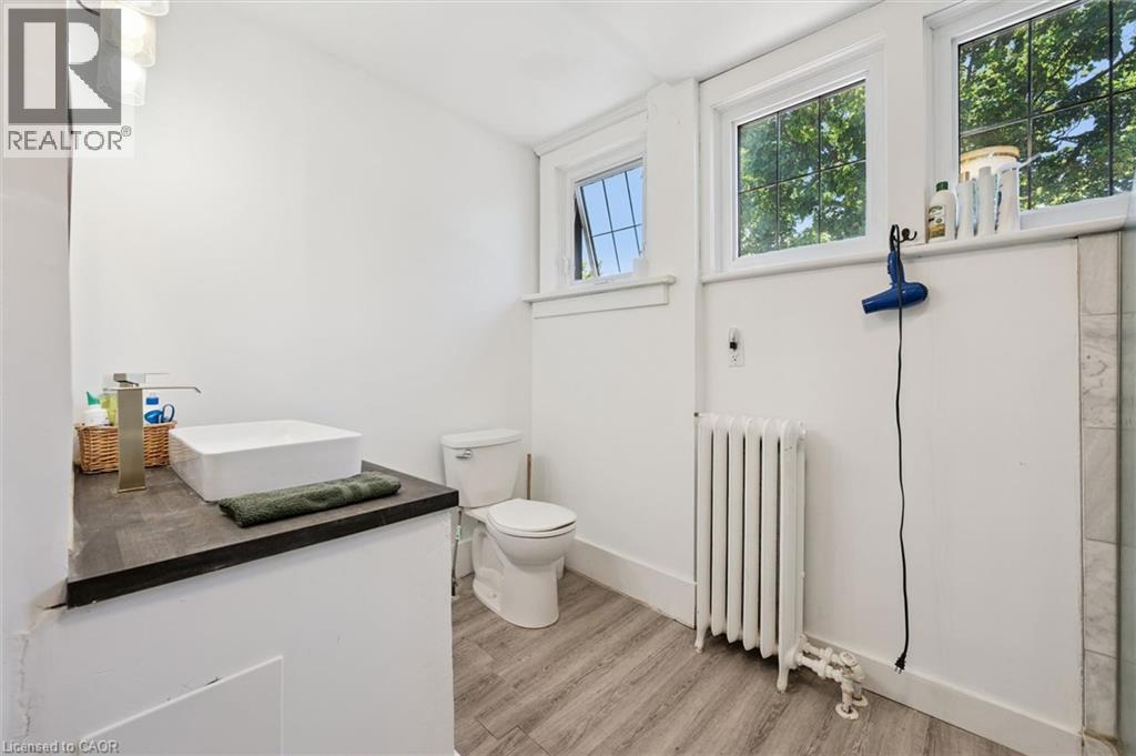 74 HOMEWOOD Avenue - 23