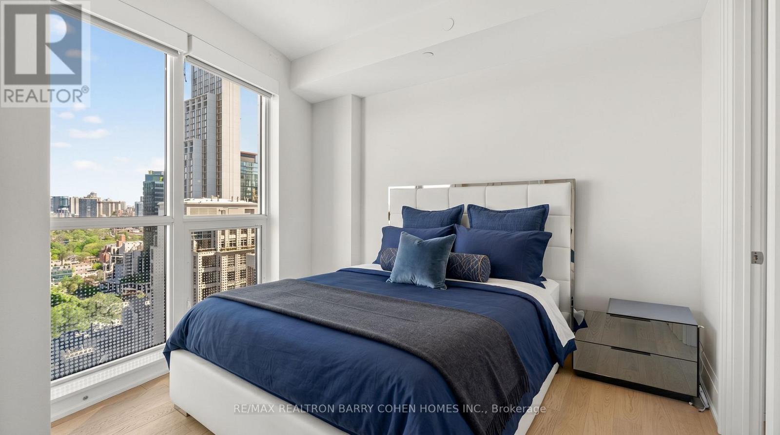#2104 88 CUMBERLAND STREET - 11