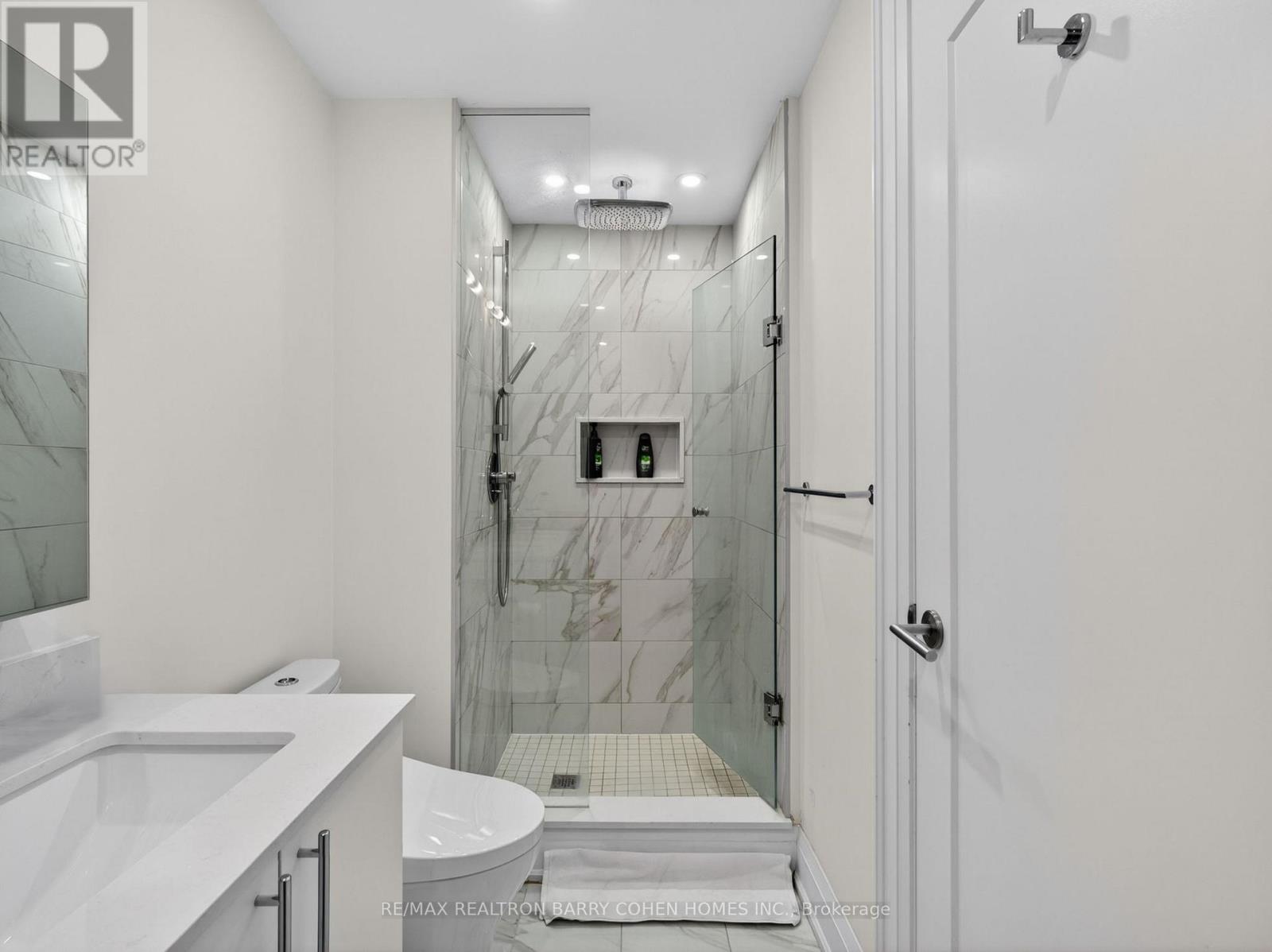 #2104 88 CUMBERLAND STREET - 13