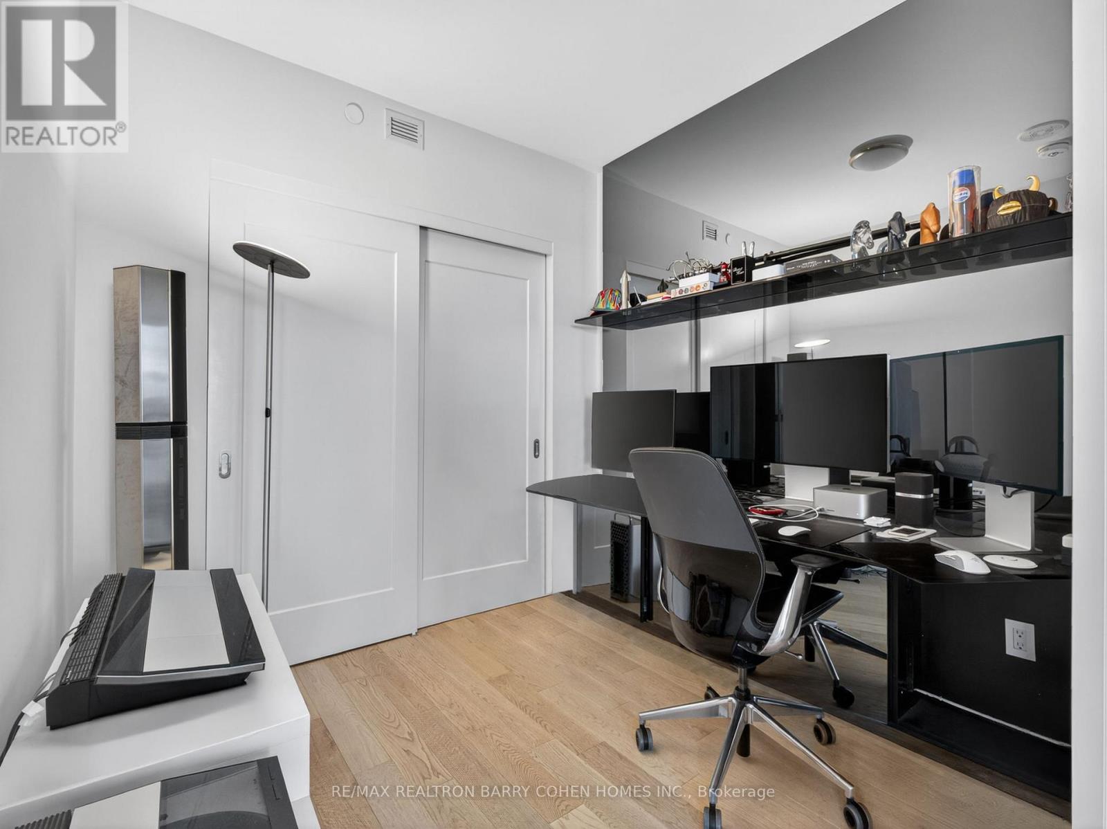 #2104 88 CUMBERLAND STREET - 19