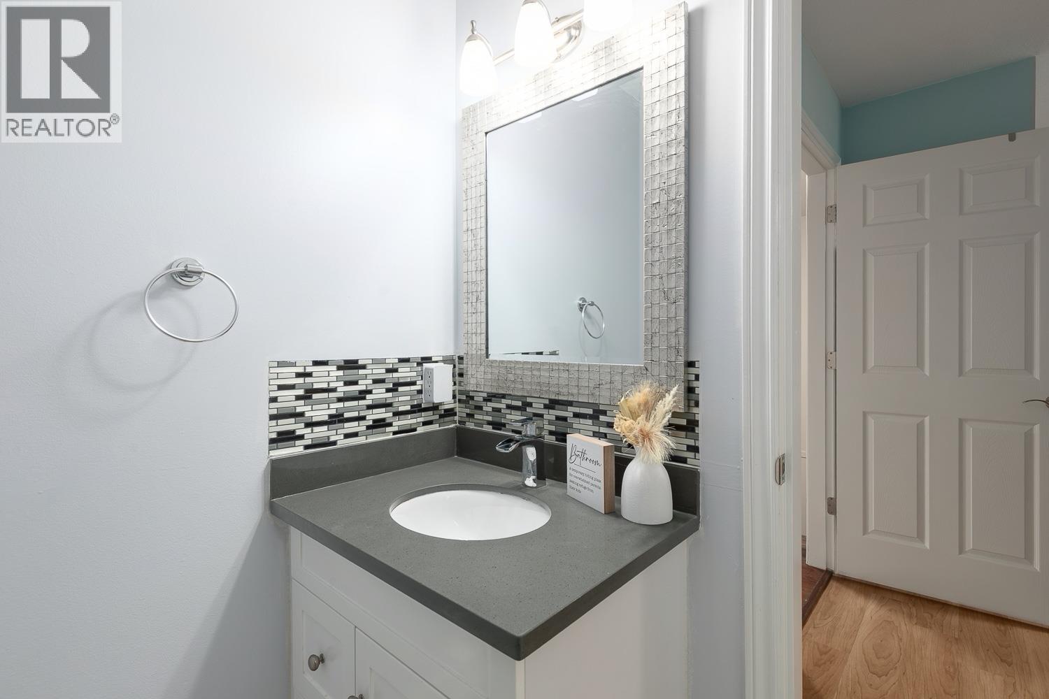 11 21541 MAYO PLACE, Maple Ridge