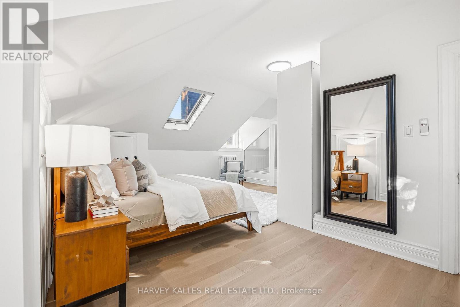139 HAMMERSMITH AVENUE - 20