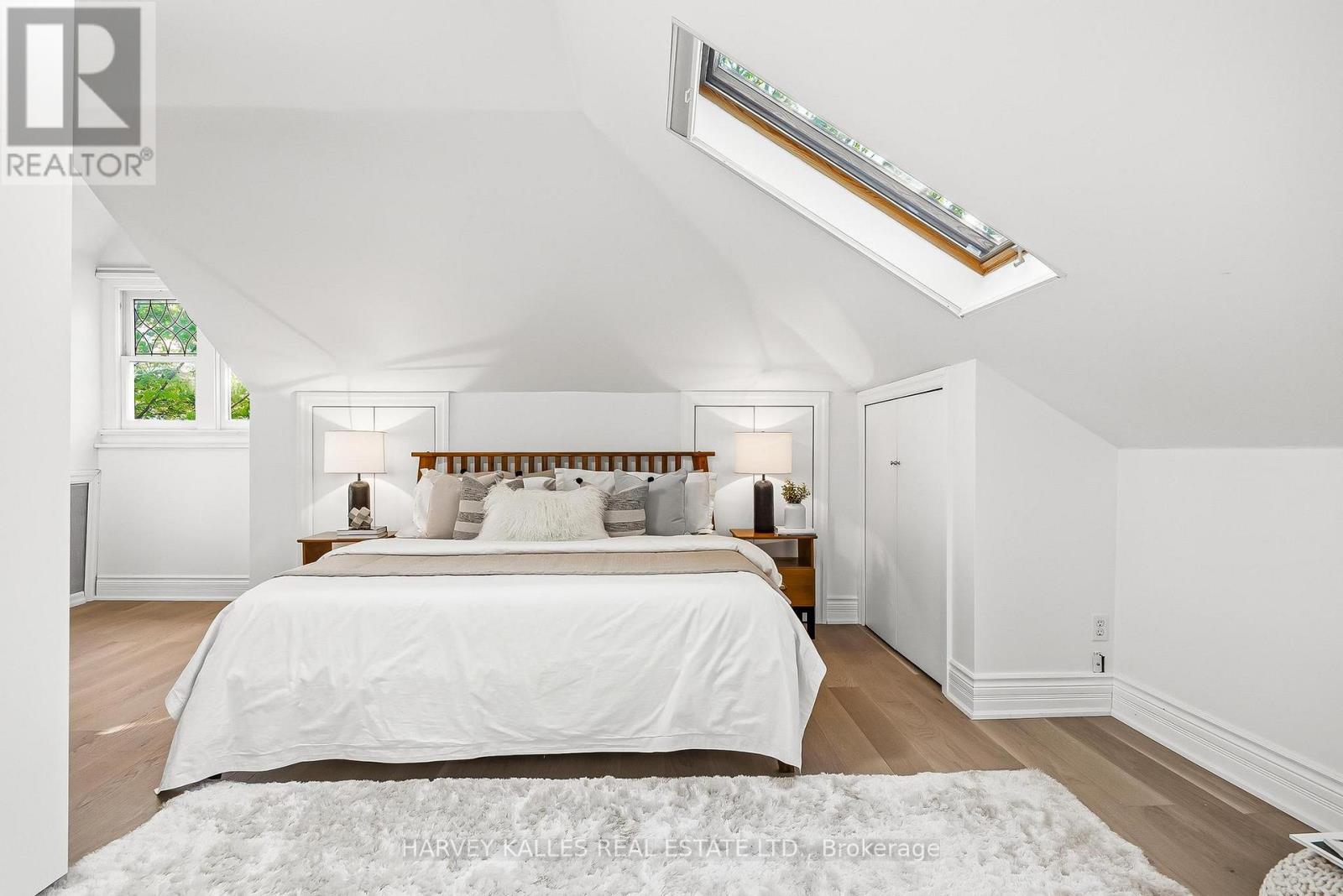 139 HAMMERSMITH AVENUE - 21