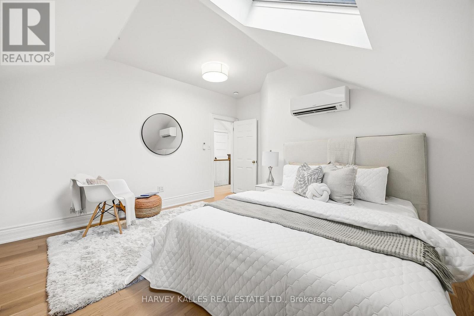 139 HAMMERSMITH AVENUE - 28