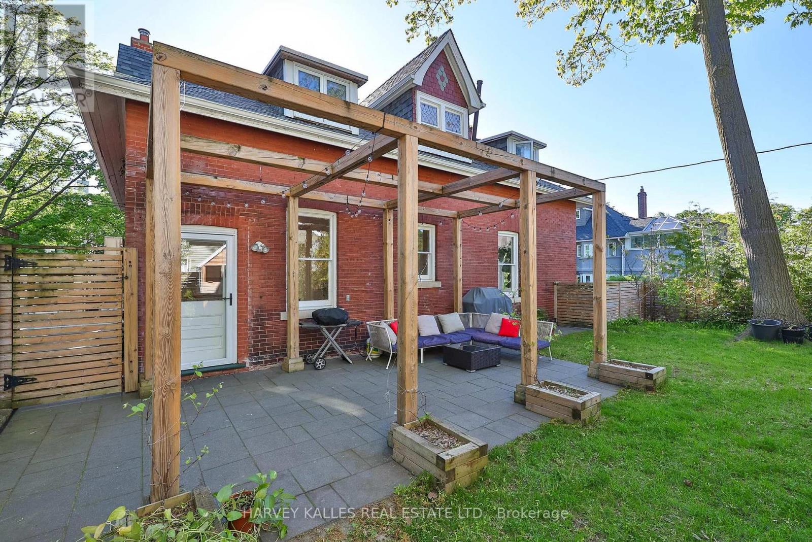 139 HAMMERSMITH AVENUE - 42