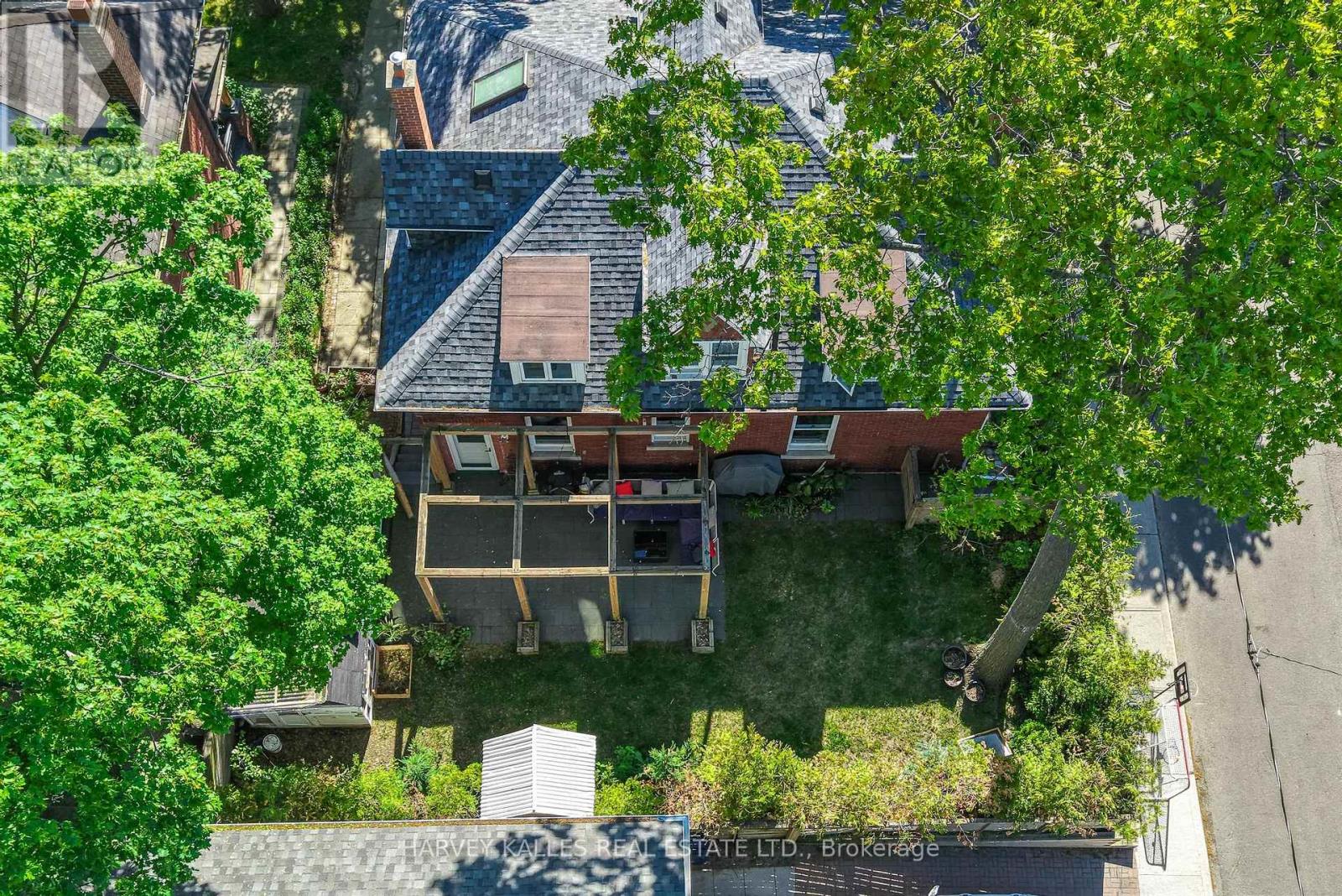 139 HAMMERSMITH AVENUE - 45