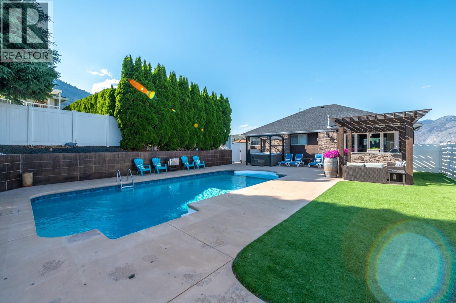 12104 GOLF COURSE Drive - 74