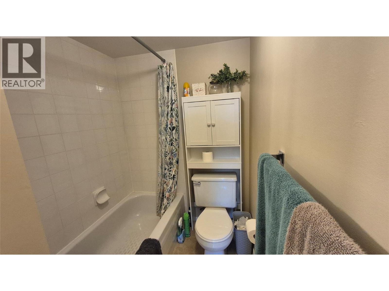 650 3 Street SW Unit# 404, Salmon Arm