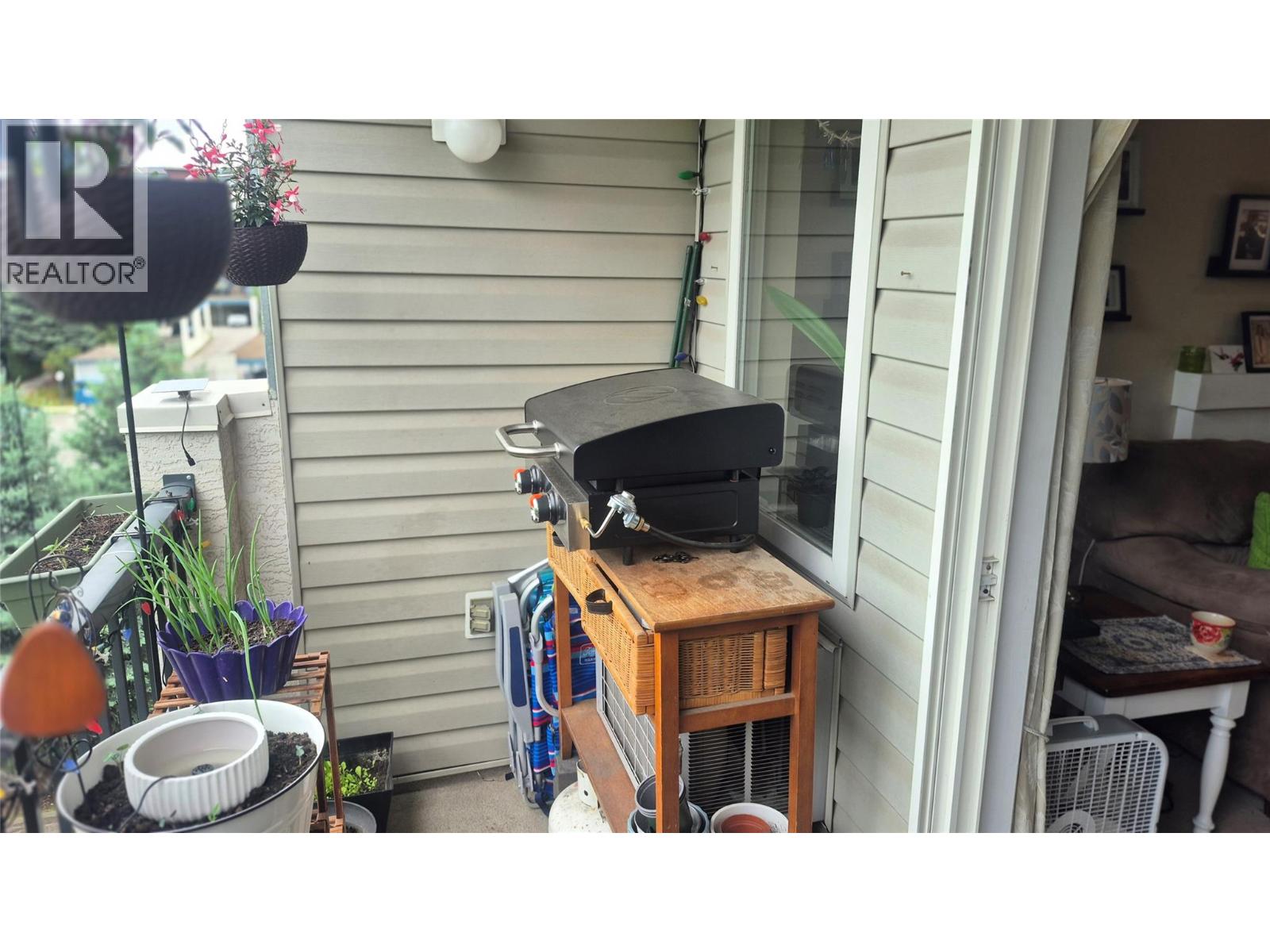 650 3 Street SW Unit# 404, Salmon Arm