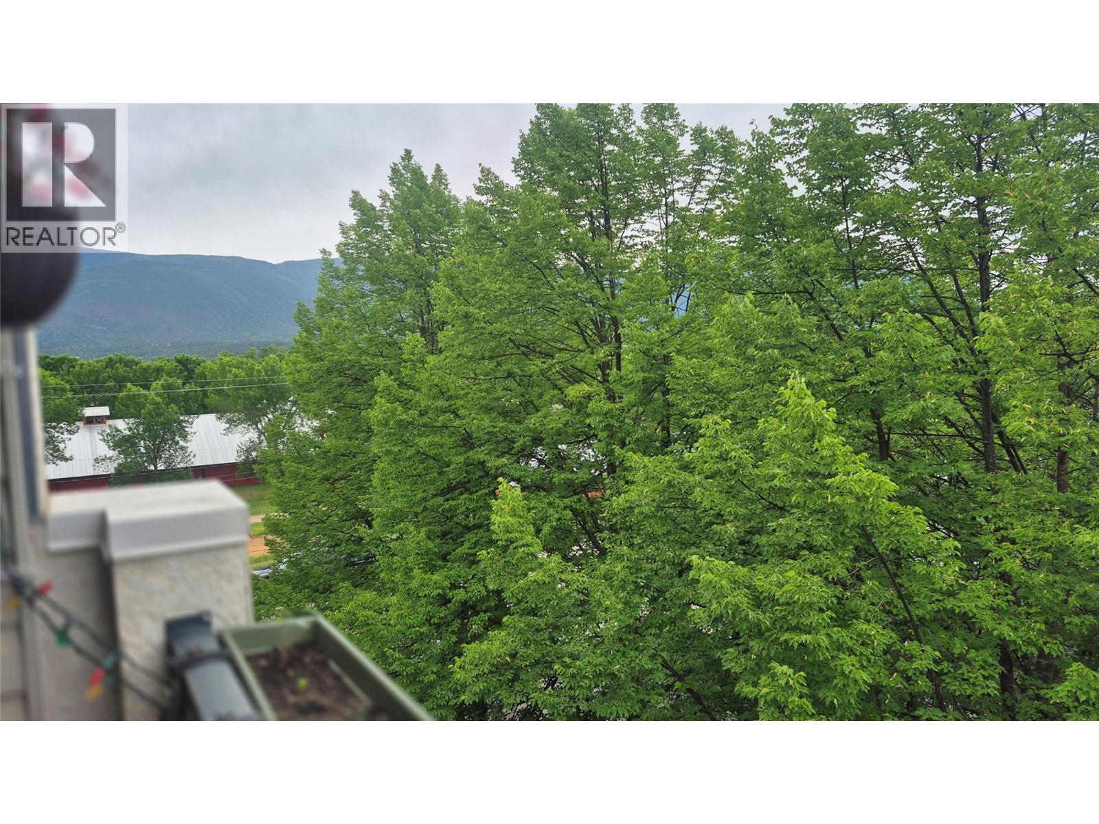 650 3 Street SW Unit# 404, Salmon Arm