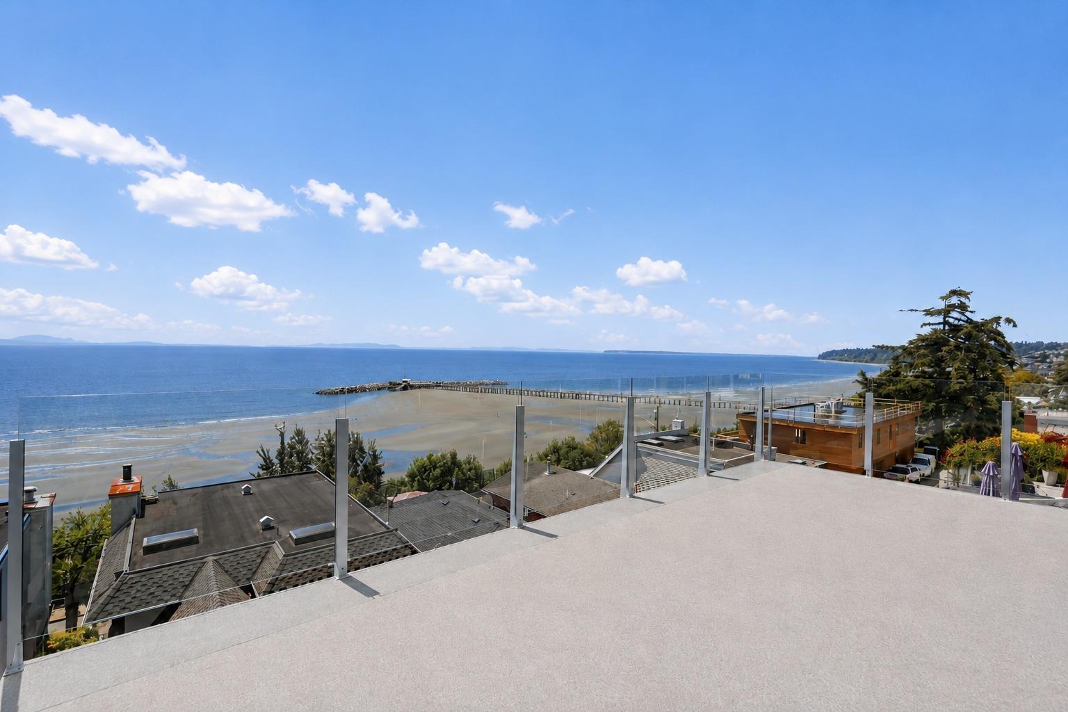 15240 VICTORIA AVENUE, White Rock