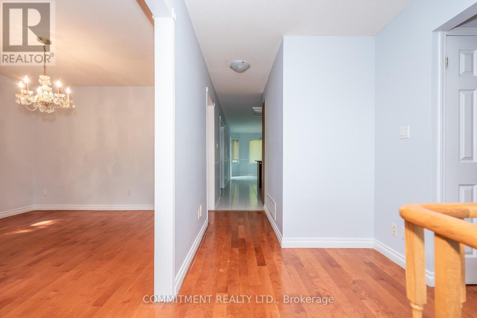39 DOWNER CRESCENT - 13