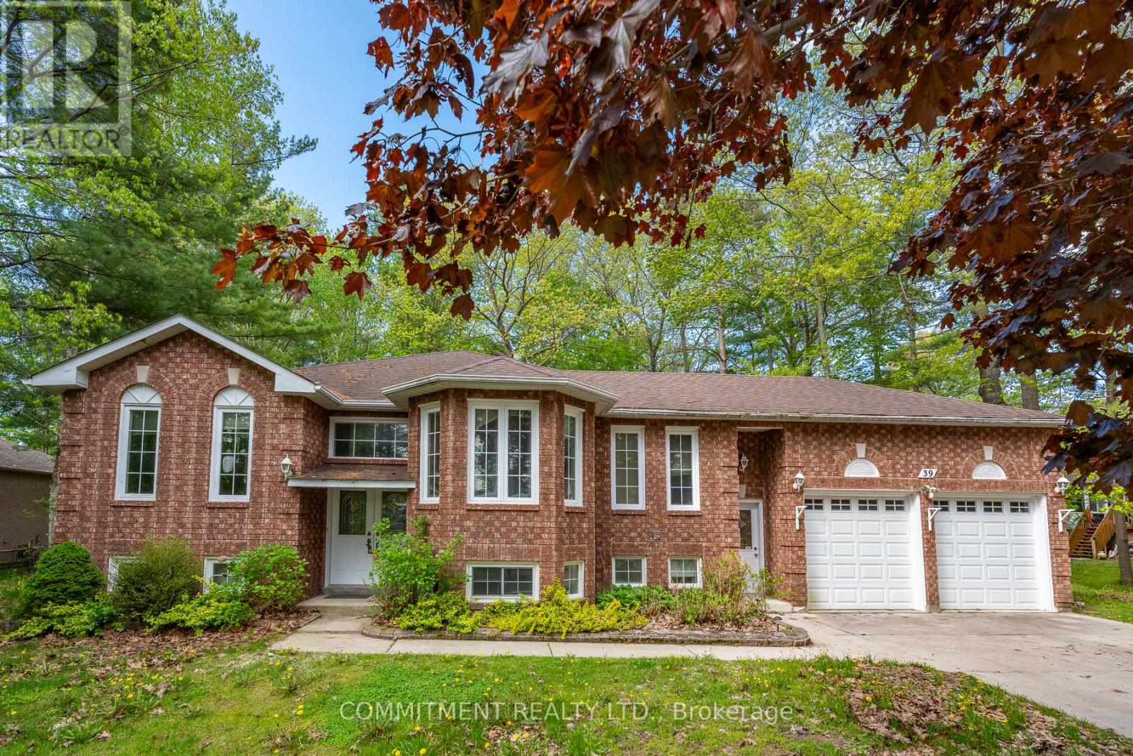 39 DOWNER CRESCENT - 4