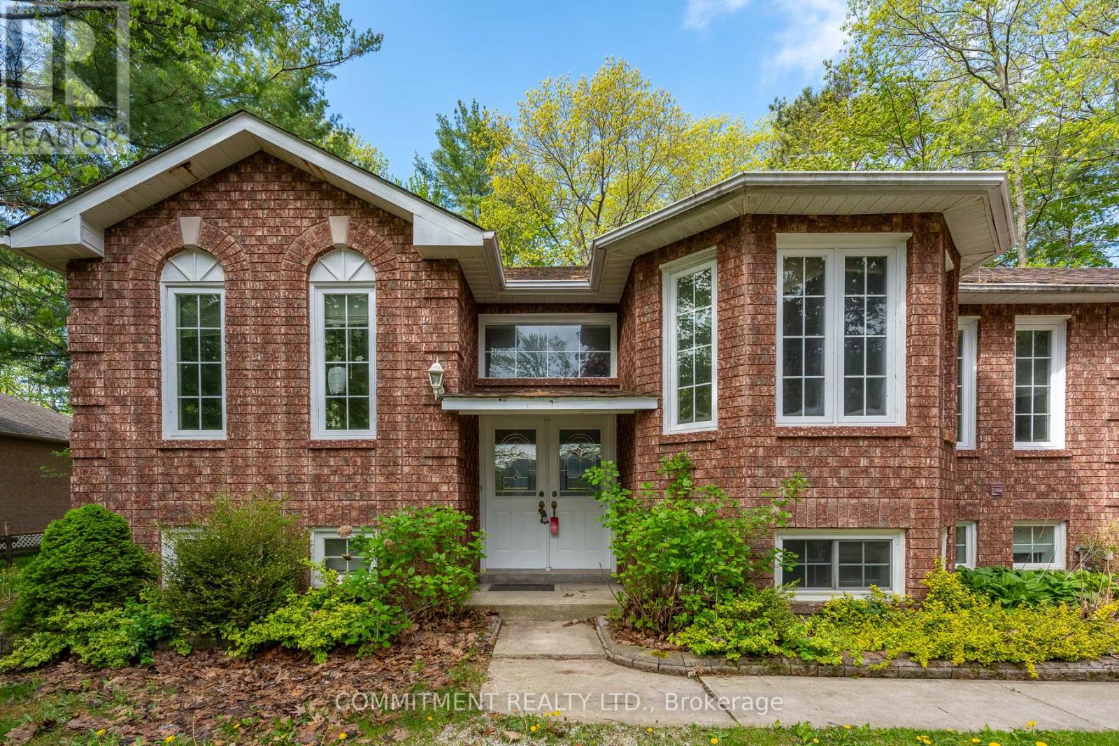 39 DOWNER CRESCENT - 9
