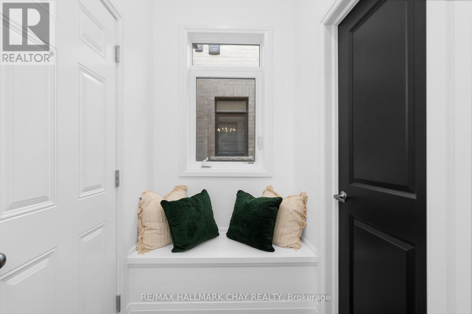 43 CALYPSO AVENUE - 19