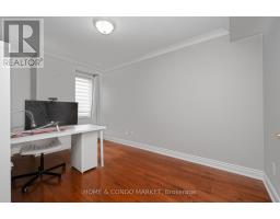 194 Lakeshore Road W, Mississauga, ON L5H1G6 Photo 25