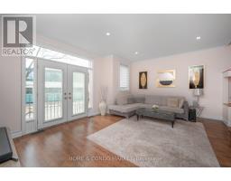 Living room - 194 Lakeshore Road W, Mississauga, ON L5H1G6 Photo 8