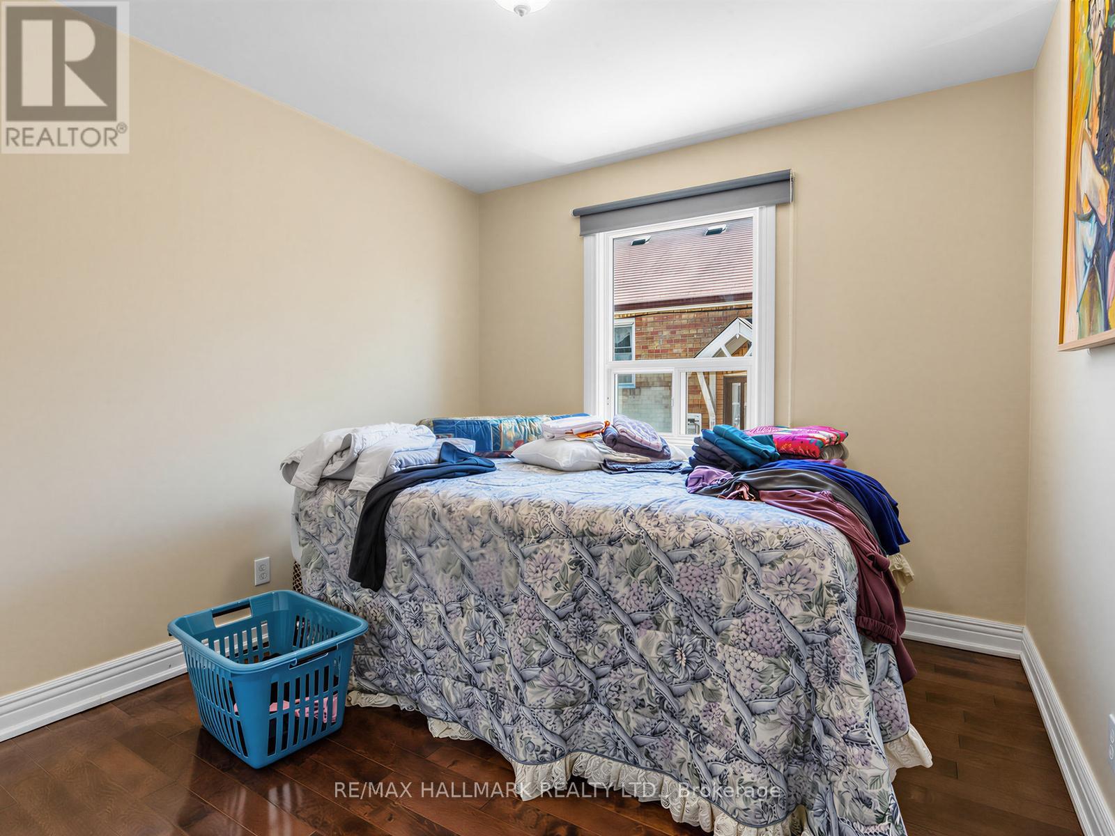 34 GREYLAWN CRESCENT - 16