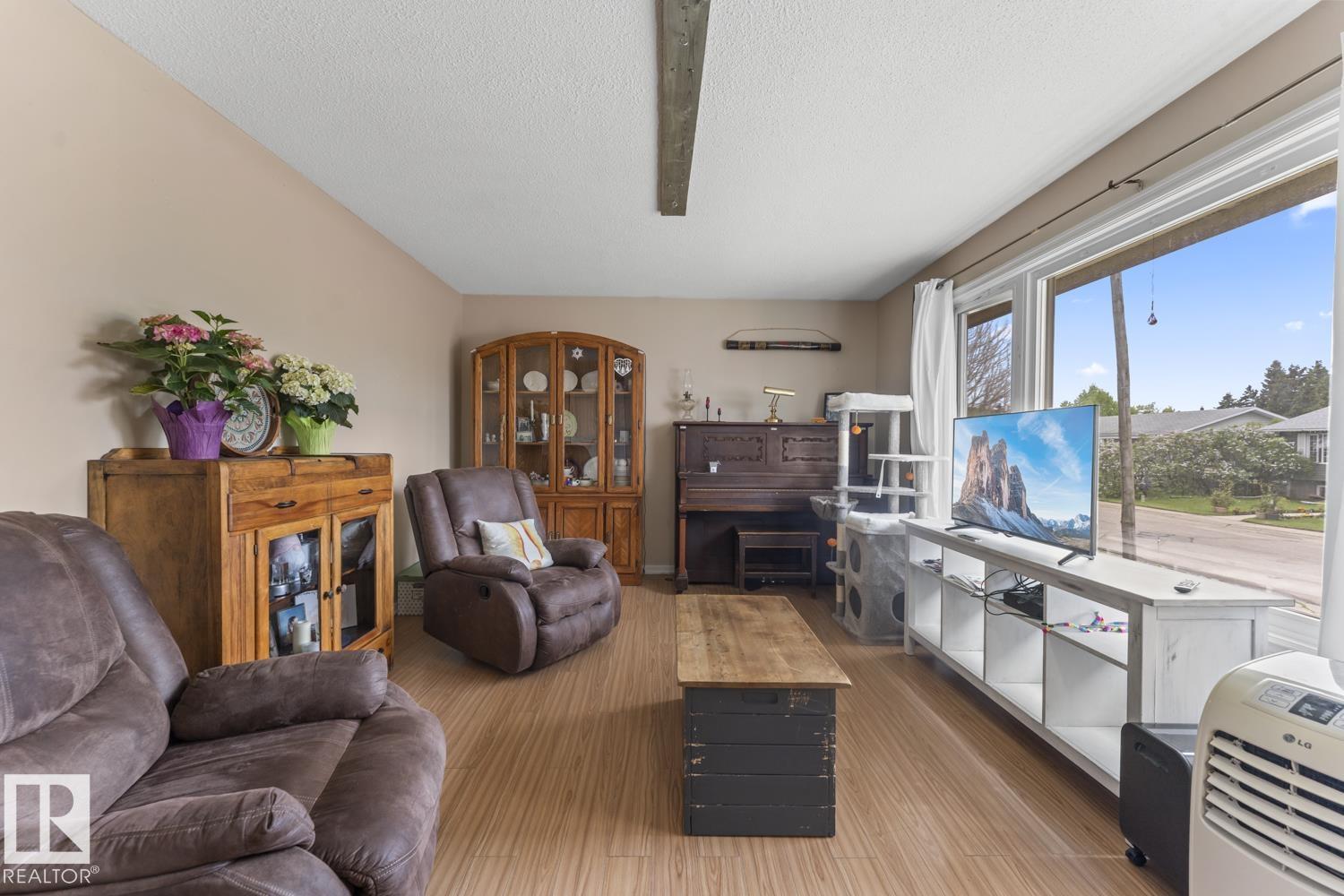 4723 57A ST - 4