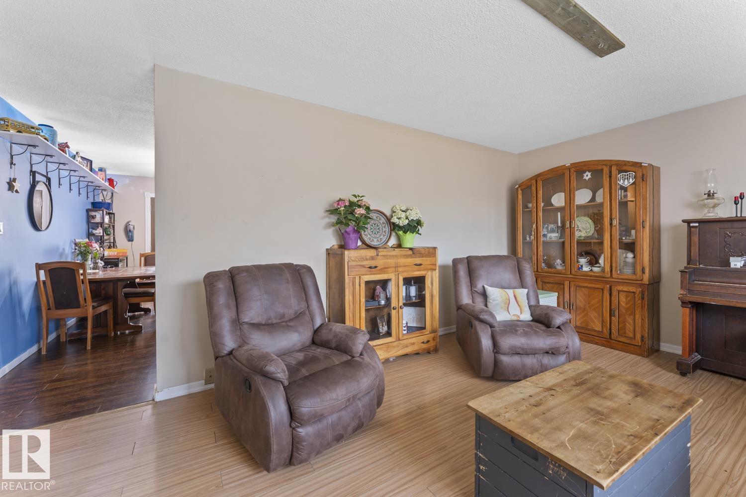 4723 57A ST - 5