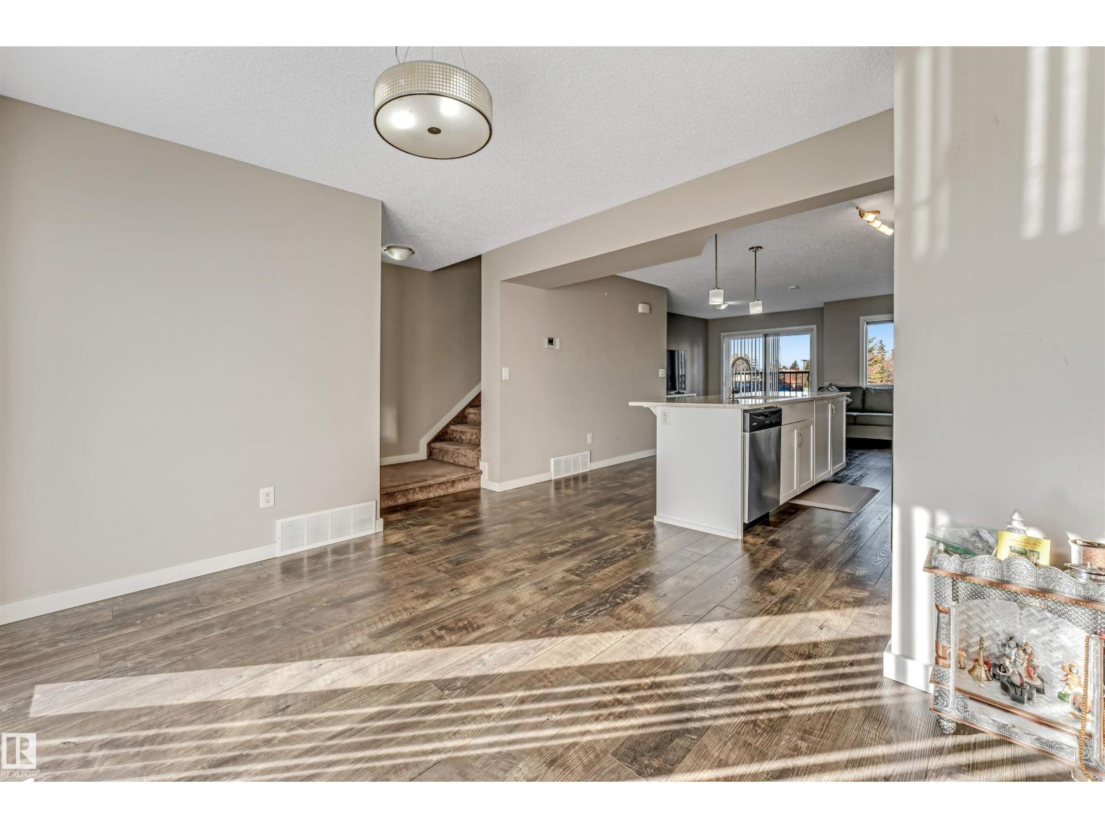 1624 33A ST NW - 24