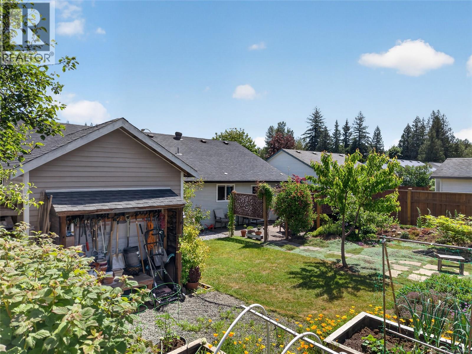 3305 Ninth St - 23