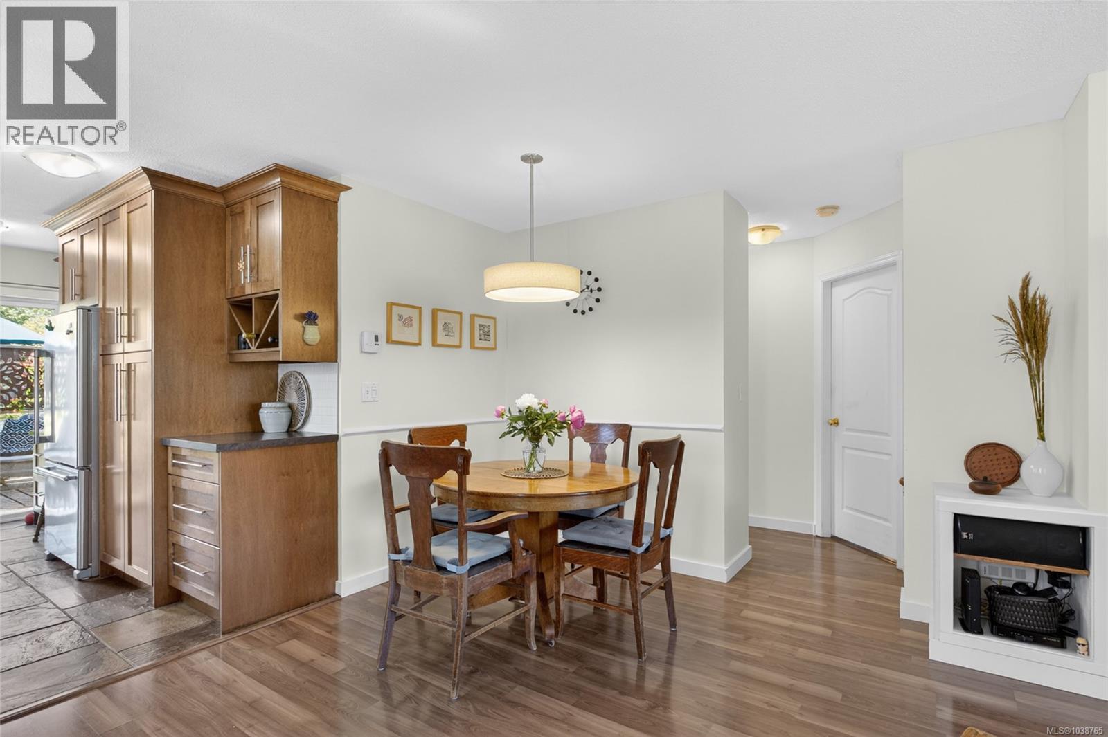 3305 Ninth St - 52