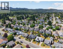 3305 Ninth St, Cumberland, BC V0R1S0 Photo 17