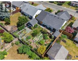 3305 Ninth St, Cumberland, BC V0R1S0 Photo 20
