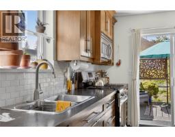 3305 Ninth St, Cumberland, BC V0R1S0 Photo 57