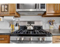 3305 Ninth St, Cumberland, BC V0R1S0 Photo 60